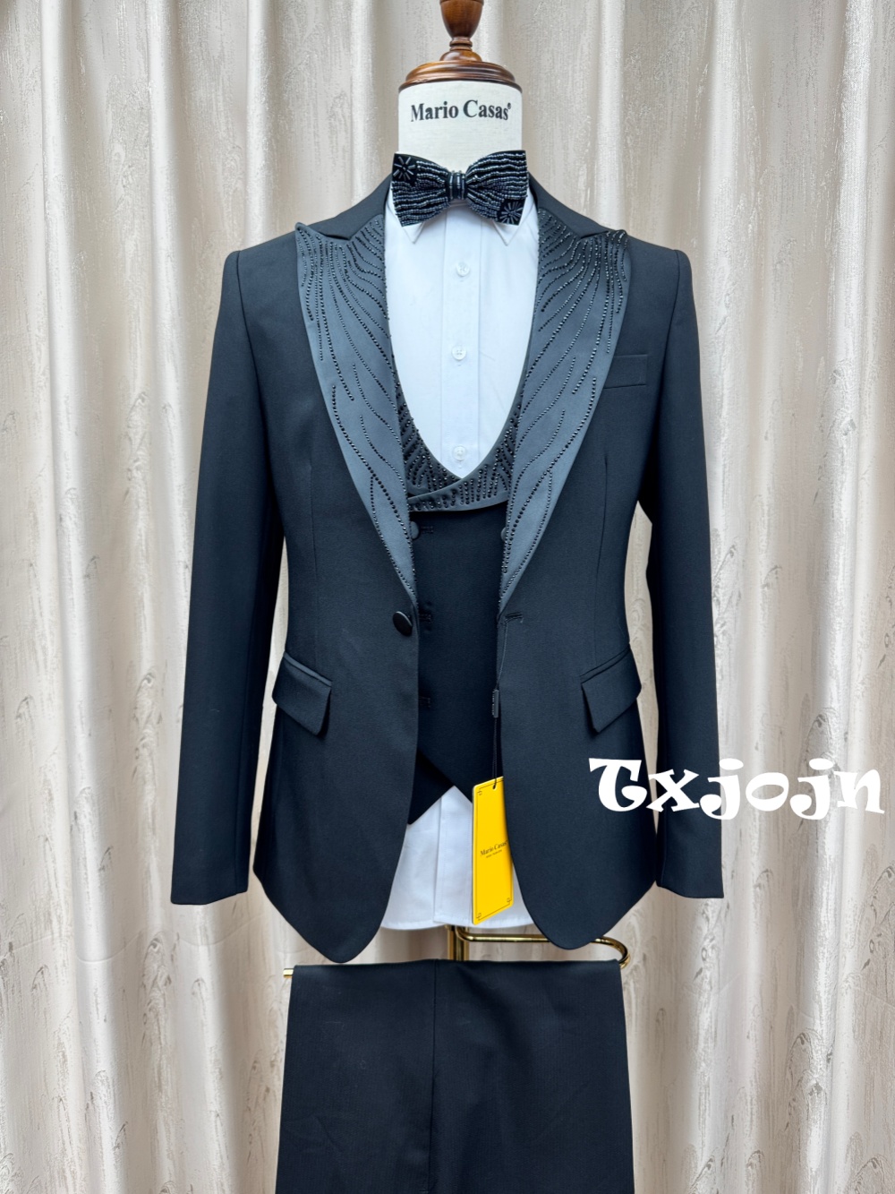 Formal Wear For Men In Wedding - طقم بدلة رسمية أنيقة للرجال من